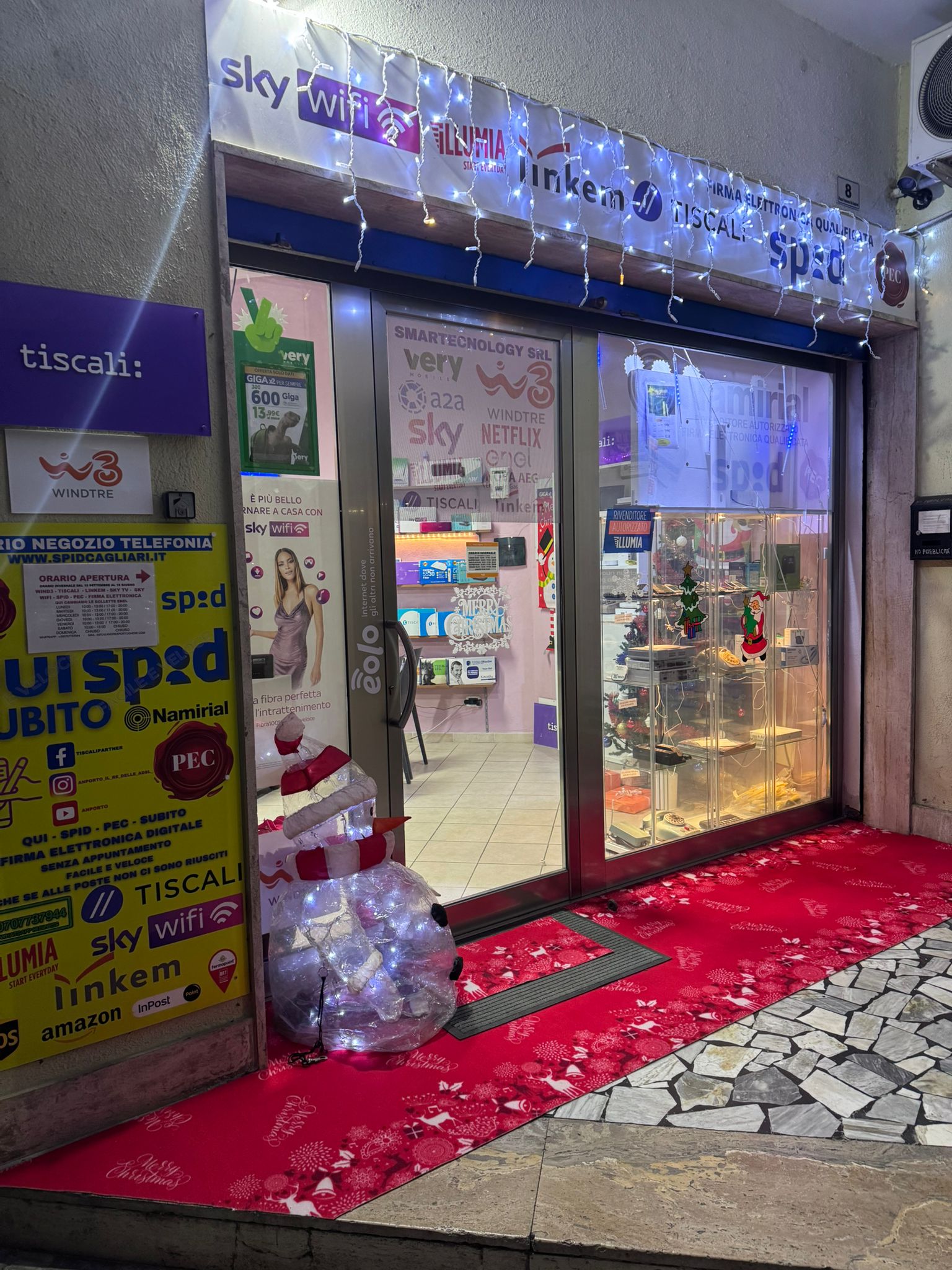 NEGOZIO WINDTRE TIM CAGLIARI